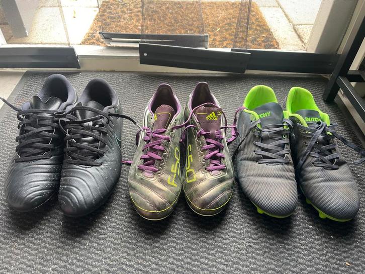 Voetbalschoenen Nike, Adidas, Dutchy, panter, Sport en Fitness, Voetbal, Zo goed als nieuw, Schoenen, Maat XS of kleiner, Ophalen of Verzenden