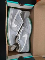 Nike dunk low Premium SB Marty Mcfly/Back to the future, Kleding | Heren, Schoenen, Wit, Nike, Nieuw, Ophalen of Verzenden