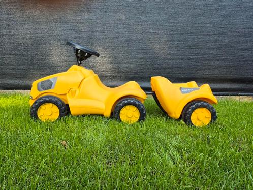 Volvo loop tractor met aanhangwagen, Kinderen en Baby's, Speelgoed | Buiten | Voertuigen en Loopfietsen, Gebruikt, Ophalen