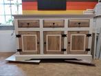 Landelijke dressoir in vergrijst hout en beige kleur, Huis en Inrichting, Kasten | Dressoirs, Ophalen, Zo goed als nieuw, 25 tot 50 cm