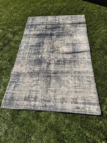 Vloerkleed industrieel 130x200 beschikbaar voor biedingen