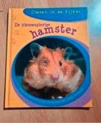 Dieren in de kijker - De nieuwsgierige hamster, Boeken, Dieren en Huisdieren, Ophalen of Verzenden, Zo goed als nieuw, Konijnen of Knaagdieren
