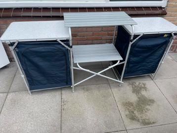 Camping keuken kast - nette staat beschikbaar voor biedingen