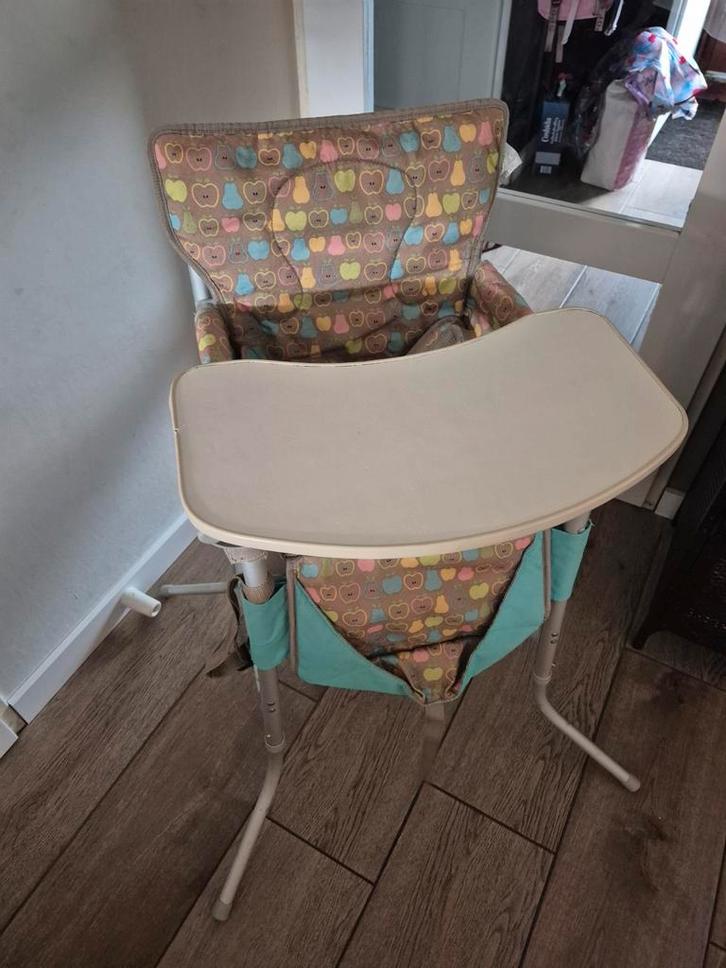 Camping Kinderstoel met Opbergtas, Kinderen en Baby's, Kinderstoelen, Gebruikt, Inklapstoel, Afneembaar eetblad, Gordel(s), Ophalen