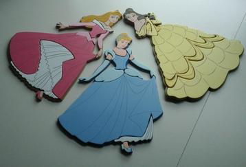 Assepoester, Doornroosje & Belle muurdecoratie beschikbaar voor biedingen