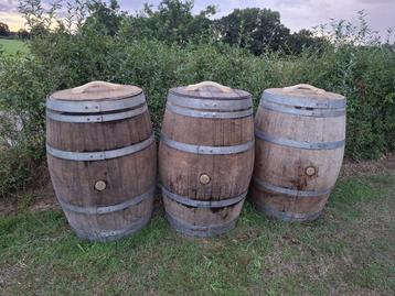 Regentonnen 130 euro wiskeyvat 120euro beschikbaar voor biedingen