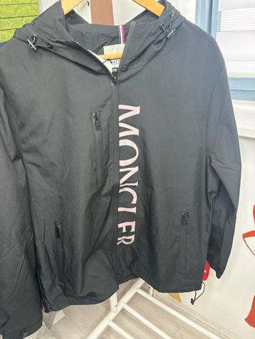 Moncler windbreaker/vest beschikbaar voor biedingen