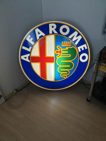 Alfa Romeo logo dealer lichtbak 110cm zeldzaam marge factuur beschikbaar voor biedingen