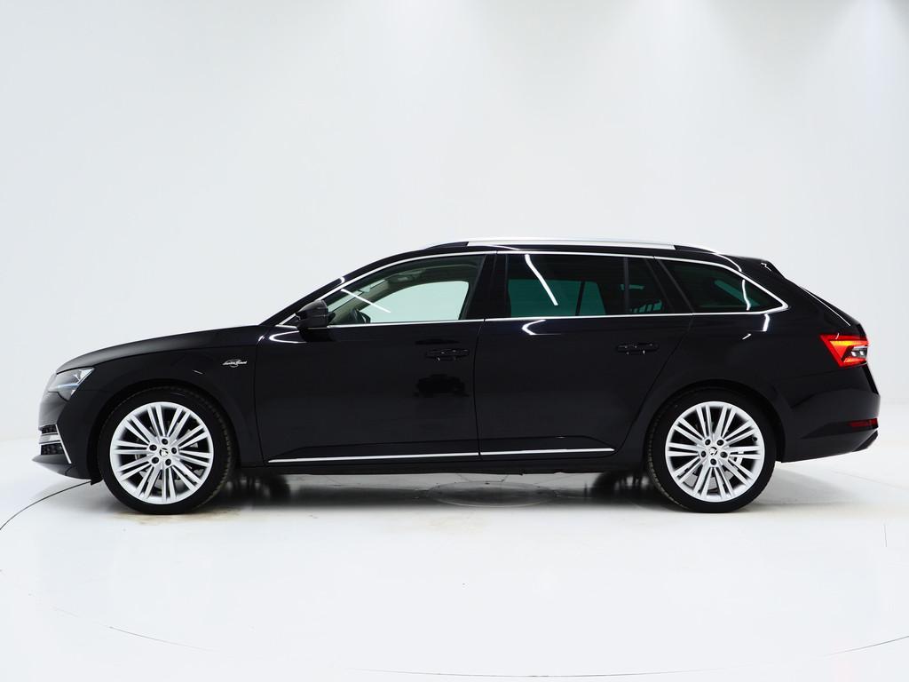 Skoda Superb Combi 1.4 TSI iV Laurin & Klement | Canton | Le, Auto's, Skoda, Gebruikt, 4 cilinders, Zwart, Hybride Elektrisch/Benzine