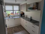 Hoekkeuken met hoge kasten wand, Huis en Inrichting, Keuken | Complete keukens, Ophalen, Gebruikt, Hoekkeuken, Kunststof