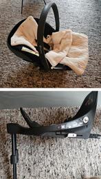 Cybex Cloud T Plus + Base + Adapters + Voetenzak, Verstelbare rugleuning, Zo goed als nieuw, Isofix, 0 t/m 13 kg