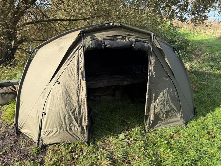 Trakker Tempest Brolly Advanced Aquatex, Caravans en Kamperen, Tenten, tot en met 2, Zo goed als nieuw, Ophalen of Verzenden