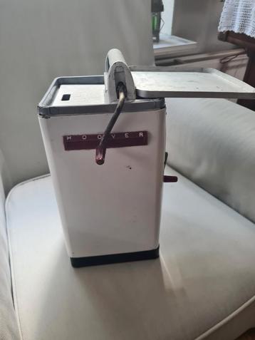 Blikken wasmachine beschikbaar voor biedingen