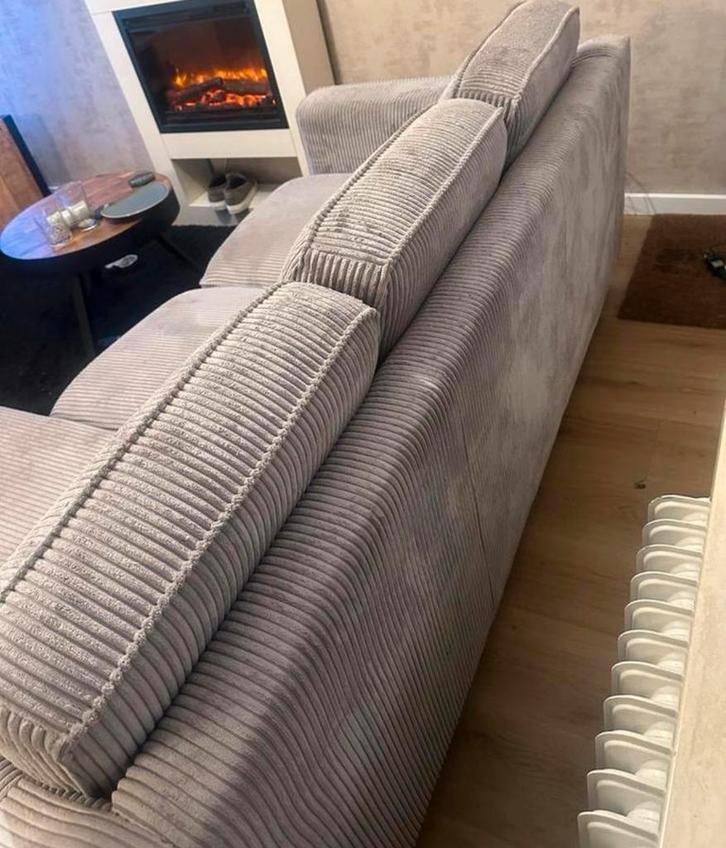 (Gereserveerd ) Mooie ribstof hoekbank - snel ophalen!, Huis en Inrichting, Banken | Sofa's en Chaises Longues, Zo goed als nieuw