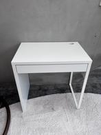 MICKE bureau van Ikea wit, Huis en Inrichting, Tafels | Sidetables, Ophalen, 50 tot 100 cm, Zo goed als nieuw, 25 tot 50 cm