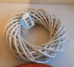 Witte decoratieve krans, Huis en Inrichting, Woonaccessoires | Kransen, Ophalen, Zo goed als nieuw