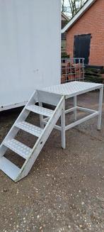 Trap aluminium met bordes, Doe-het-zelf en Verbouw, Ladders en Trappen, Ophalen, Minder dan 2 meter