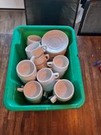 Groot lot: 30 kopjes en 20 schoteltjes, Ophalen of Verzenden