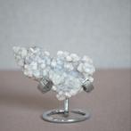 Chalcedoon met kwarts op standaard, Ophalen of Verzenden, Mineraal