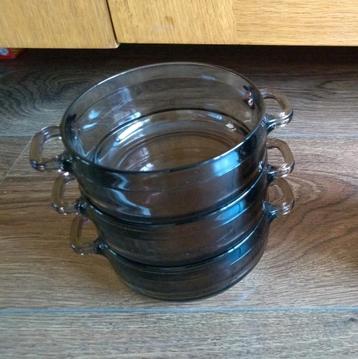 3 soepschalen beschikbaar voor biedingen