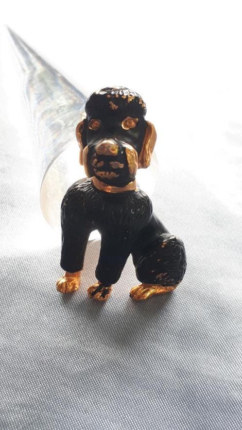 Oude Poedel Broche in Zwart/Goudkl. GRATIS Verzending., Sieraden, Tassen en Uiterlijk, Antieke sieraden, Broche, Overige materialen