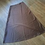 maxi satijnen rok bruin mt. L, Kleding | Dames, Rokken, Maat 38/40 (M), Bruin, Ophalen of Verzenden, Zo goed als nieuw
