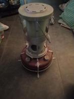 Zeer goede en mooie petroleum kachel, Huis en Inrichting, Kachels, Ophalen, Zo goed als nieuw, Overige brandstoffen, Petroleumkachel