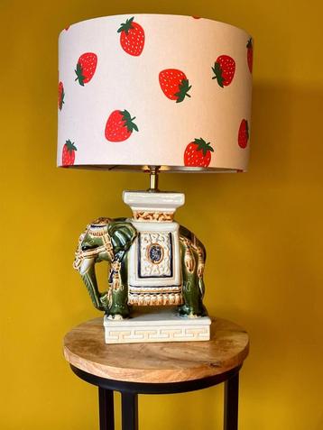 Olifantenlamp beschikbaar voor biedingen