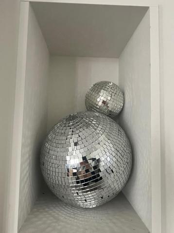 Discoballen (klein & groot) beschikbaar voor biedingen