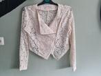 Mooi crème kanten kort jasje. Valt als maat M, Ophalen of Verzenden, Zo goed als nieuw, Maat 38/40 (M), Beige