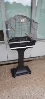 Vogelkooi met standaard op wielen, Ophalen, Gebruikt, Metaal, Vogelkooi