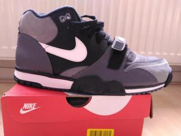 Nike Air Trainer maat 44,5 / 10.5 beschikbaar voor biedingen