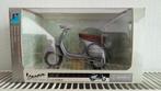 Vespa GS 150 1957 Autoart 1:12, Motoren, Ophalen of Verzenden, Zo goed als nieuw