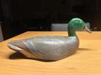 Antieke handgesneden lokeend met stempel E, Ophalen
