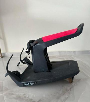 Kid sit meerijdplankje beschikbaar voor biedingen