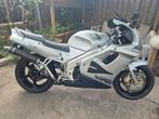 Honda VFR 750F rc36-2, Sportuitlaat, 4 cilinders, Motorrijbewijs A, Meer dan 35 kW