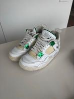 Nieuwe Jordan 4 Green Metallic - Maat 37,5, Ophalen of Verzenden, Nieuw, Wit