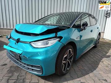 Volkswagen ID.3 First Plus 58 kWh Incl btw. SCHADEAUTO! beschikbaar voor biedingen