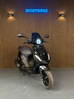 Piaggio Zip 2019|7700Km|Black on black|Brom|Custom Zadel, Ophalen, Zo goed als nieuw, Benzine, Zip