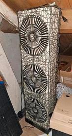 Rotan vloerlamp, Ophalen