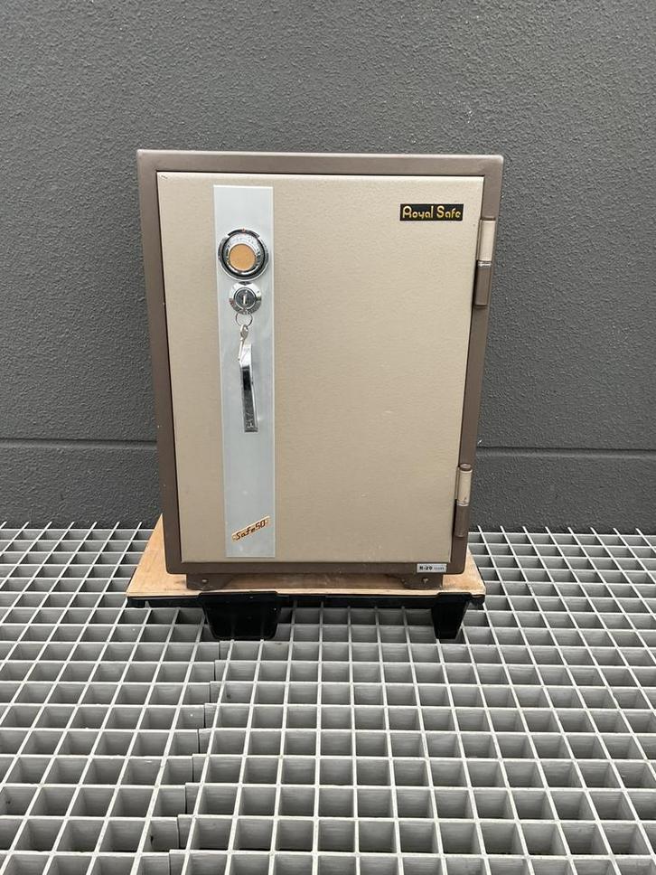 Brandwerende kluis van Royal Safe R20, Huis en Inrichting, Brandblussers en Brandkasten, Zo goed als nieuw, Ophalen