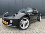 Smart Roadster Cabrio '06 OrgNl/Nap/16''LmvSpike/ZrMooi, Achterwielaandrijving, Gebruikt, Zwart, Origineel Nederlands