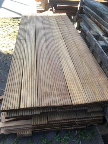 Vlonderplanken teak beter dan bangkirai  beschikbaar voor biedingen