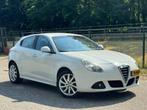 Alfa Romeo Giulietta 1.4 T Distinctive /Airco/LM-Velgen/, Voorwielaandrijving, Gebruikt, Start-stop-systeem, 4 cilinders
