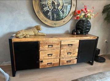 Massief Mangohouten Dressoir - Zo Goed Als Nieuw! beschikbaar voor biedingen
