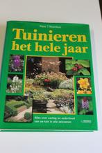 Tuinieren het hele jaar, Ophalen of Verzenden, Zo goed als nieuw, Tuinieren en Tuinplanten, Klaas T. Noordhuis