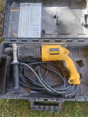 DeWalt Boorhamer in Koffer - Gebruikt beschikbaar voor biedingen