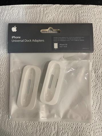 Apple Universal Dock 30 Pins voor iPhone 3G adapters 2x beschikbaar voor biedingen