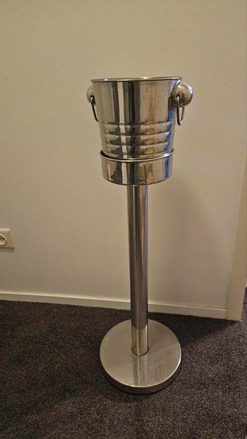 IJsemmer op Standaard - Wijnkoeler beschikbaar voor biedingen