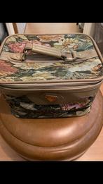 Gobelin beautycase, Ophalen of Verzenden, Zo goed als nieuw